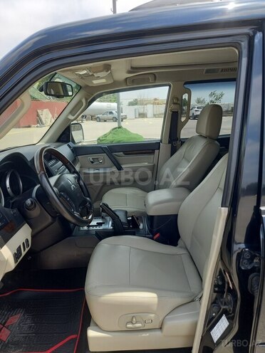 Mitsubishi Pajero 2011, 190,000 km - 3.5 l - Bakı