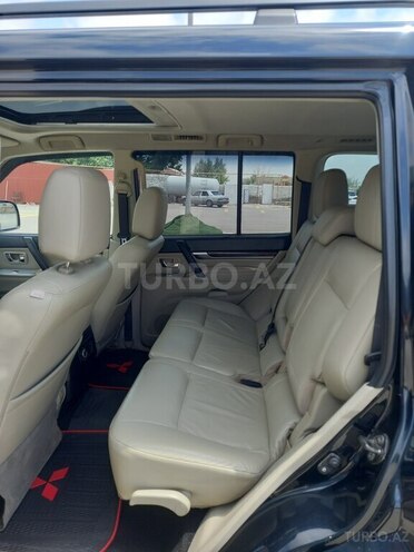 Mitsubishi Pajero 2011, 190,000 km - 3.5 l - Bakı
