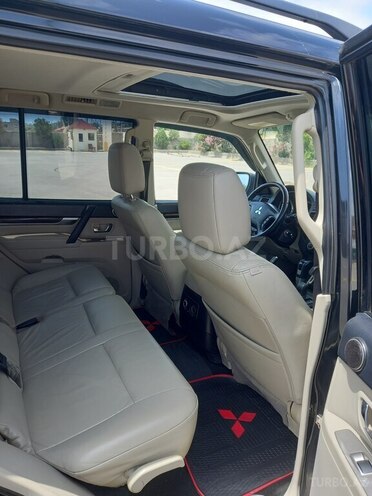 Mitsubishi Pajero 2011, 190,000 km - 3.5 l - Bakı