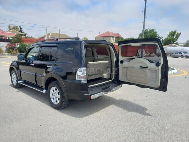Mitsubishi Pajero 2011, 190,000 km - 3.5 l - Bakı