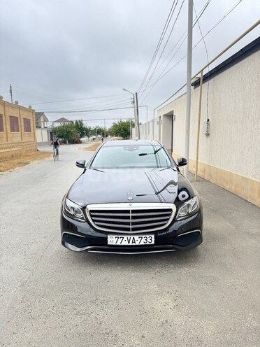 Mercedes E 220 d 4MATIC 2017, 195,000 km - 2.0 л - Bakı