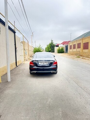 Mercedes E 220 d 4MATIC 2017, 195,000 km - 2.0 л - Bakı