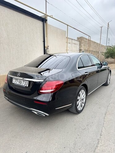 Mercedes E 220 d 4MATIC 2017, 195,000 km - 2.0 л - Bakı