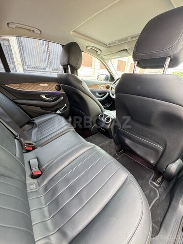 Mercedes E 220 d 4MATIC 2017, 195,000 km - 2.0 л - Bakı