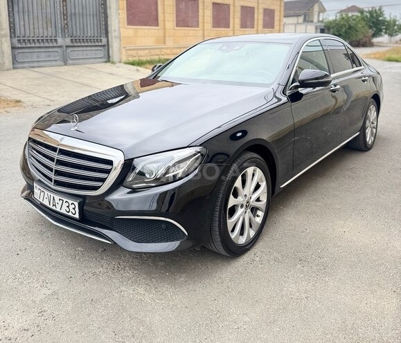 Mercedes E 220 d 4MATIC 2017, 195,000 km - 2.0 л - Bakı