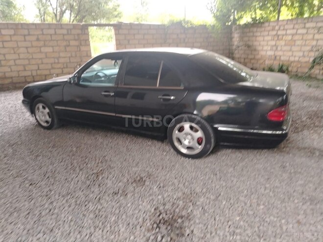 Mercedes E 200 2001, 320,000 km - 2.0 л - Bakı