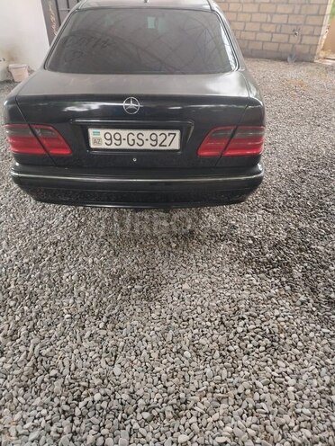 Mercedes E 200 2001, 320,000 km - 2.0 л - Bakı