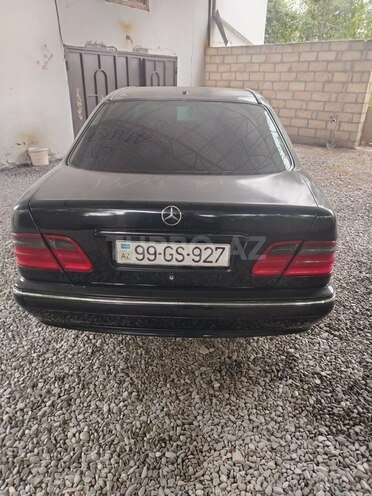 Mercedes E 200 2001, 320,000 km - 2.0 л - Bakı