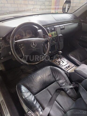 Mercedes E 200 2001, 320,000 km - 2.0 л - Bakı