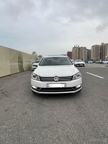 Volkswagen Passat 2014, 167,000 km - 2.0 l - Bakı