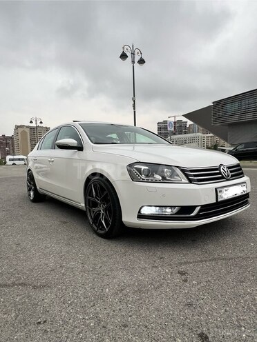 Volkswagen Passat 2014, 167,000 km - 2.0 l - Bakı