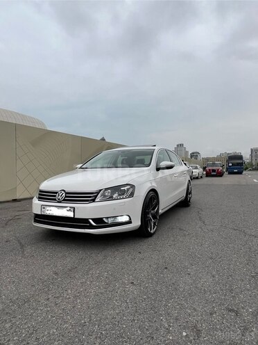 Volkswagen Passat 2014, 167,000 km - 2.0 l - Bakı