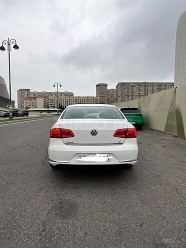 Volkswagen Passat 2014, 167,000 km - 2.0 l - Bakı