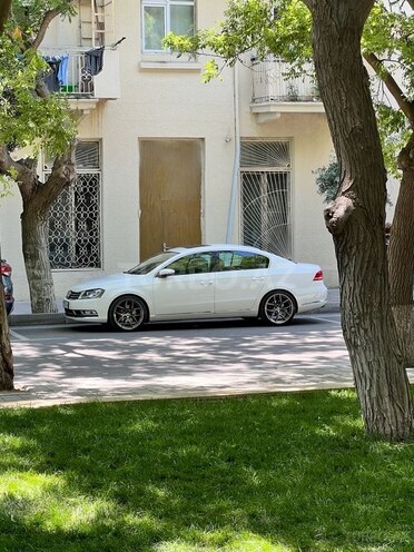 Volkswagen Passat 2014, 167,000 km - 2.0 l - Bakı