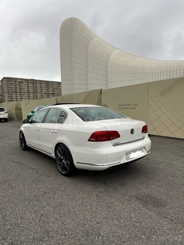 Volkswagen Passat 2014, 167,000 km - 2.0 l - Bakı