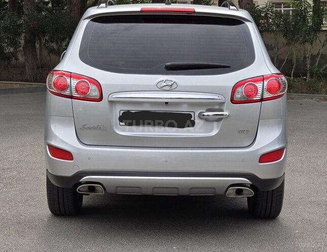 Hyundai Santa Fe-4