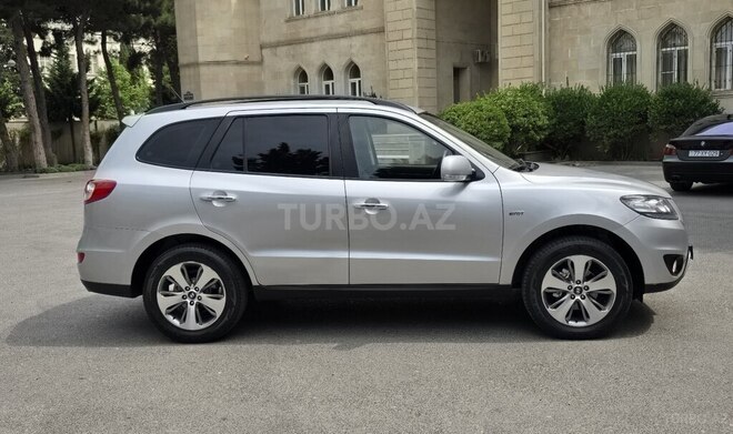 Hyundai Santa Fe-7