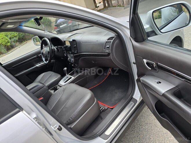 Hyundai Santa Fe-18