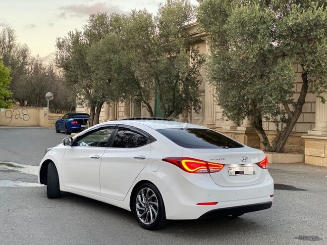 Hyundai Avante 2013, 250,000 km - 1.6 l - Bakı