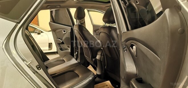 Hyundai ix35-13