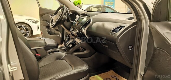 Hyundai ix35-15