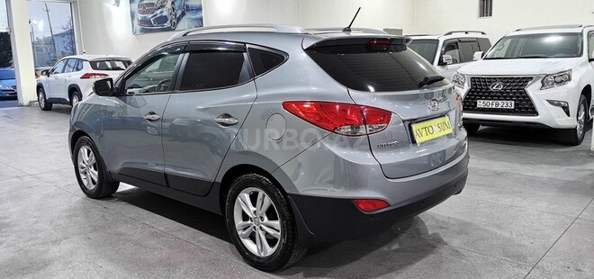 Hyundai ix35-6