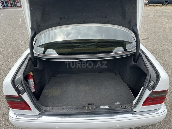 Mercedes E 280 1999, 388,000 km - 2.8 l - Gəncə