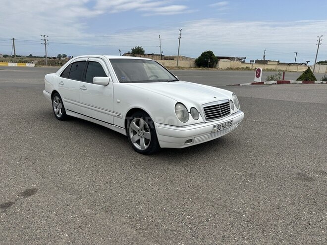 Mercedes E 280 1999, 388,000 km - 2.8 l - Gəncə