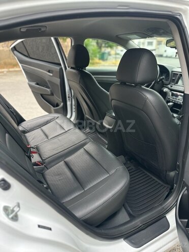 Hyundai Elantra 2016, 116,677 km - 2.0 l - Bakı