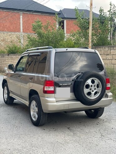Mitsubishi Pajero io 1999, 425,372 km - 1.8 л - Bakı