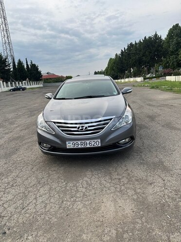 Hyundai Sonata-1
