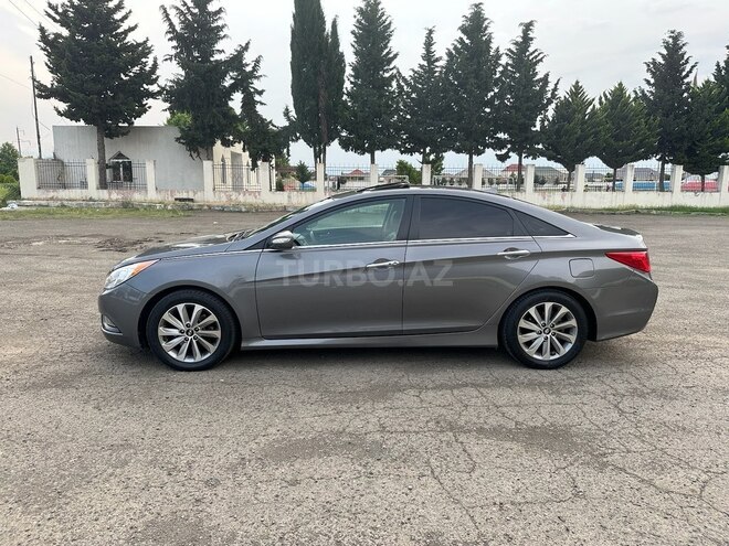 Hyundai Sonata-13