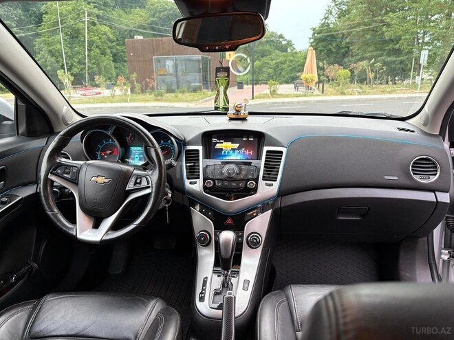 Chevrolet Cruze 2013, 266,000 km - 1.4 l - Zaqatala