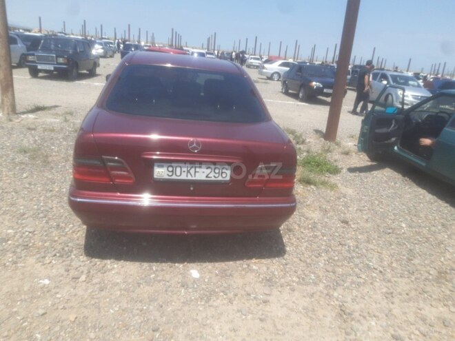Mercedes E 240 1999, 380,000 km - 2.6 l - Gəncə
