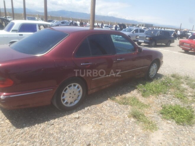 Mercedes E 240 1999, 380,000 km - 2.6 l - Gəncə