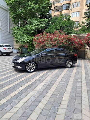 Hyundai Sonata-8
