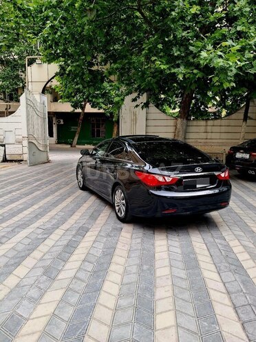 Hyundai Sonata-19