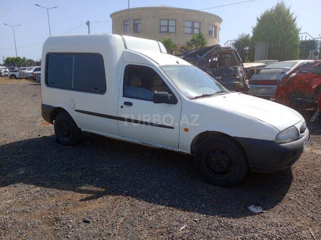 Ford Courier 1998, 250,000 km - 1.8 л - Masallı