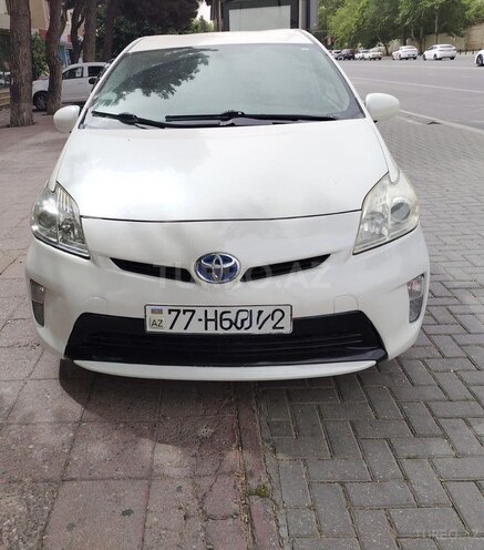 Toyota Prius-1