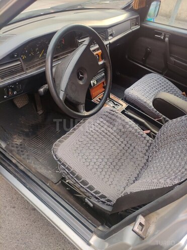 Mercedes 190 1991, 398,000 km - 2.3 l - Ağdaş