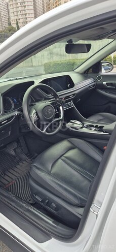 Hyundai Sonata-11