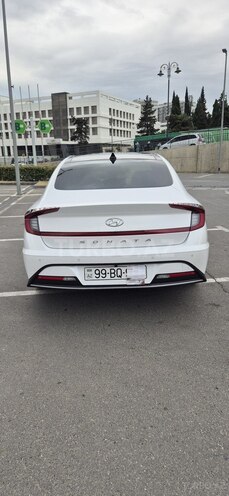 Hyundai Sonata-4