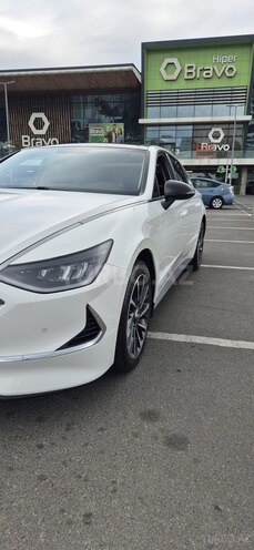 Hyundai Sonata-2