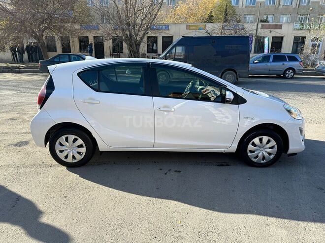 Toyota Aqua 2017, 200,000 km - 1.5 l - Bakı