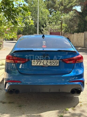 Hyundai Elantra 2017, 233,355 km - 1.6 l - Bakı