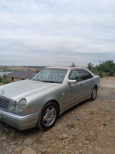 Mercedes E 240 1998, 387,000 km - 2.4 l - Bakı
