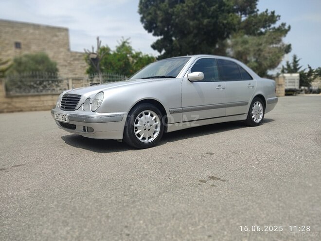 Mercedes E 220 d 2001, 387,000 km - 2.2 l - Bakı