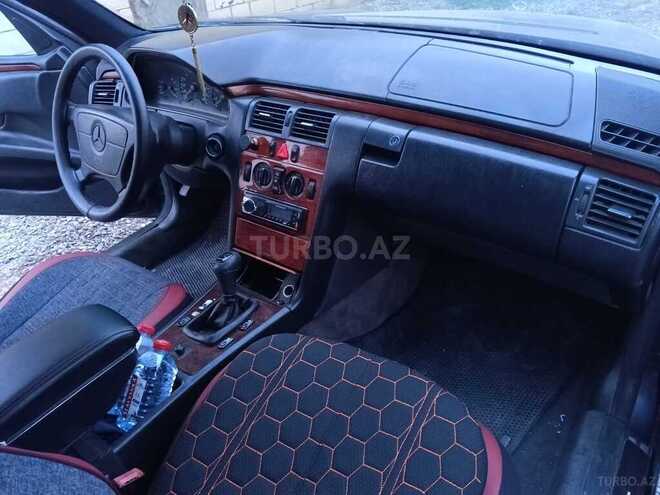Mercedes E 200 1997, 300,000 km - 2.0 l - Sabirabad