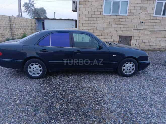 Mercedes E 200 1997, 300,000 km - 2.0 l - Sabirabad