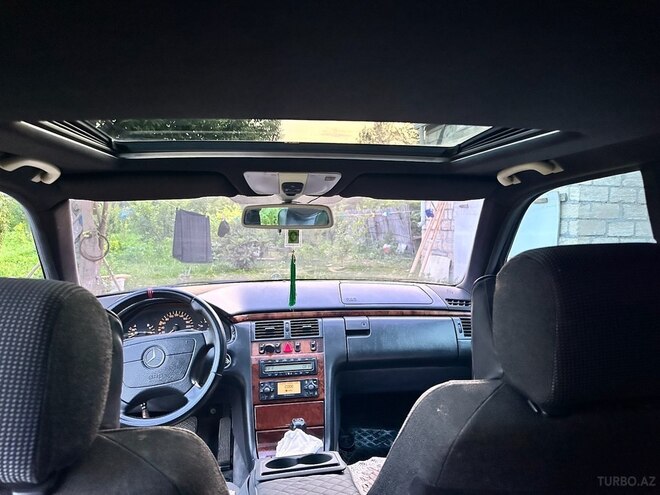 Mercedes E 240 1998, 475,000 km - 2.4 l - Bərdə